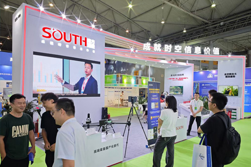 武漢司邁特展示工程公司助力南方測繪中國國際北斗規(guī)?；瘧?yīng)用博覽會